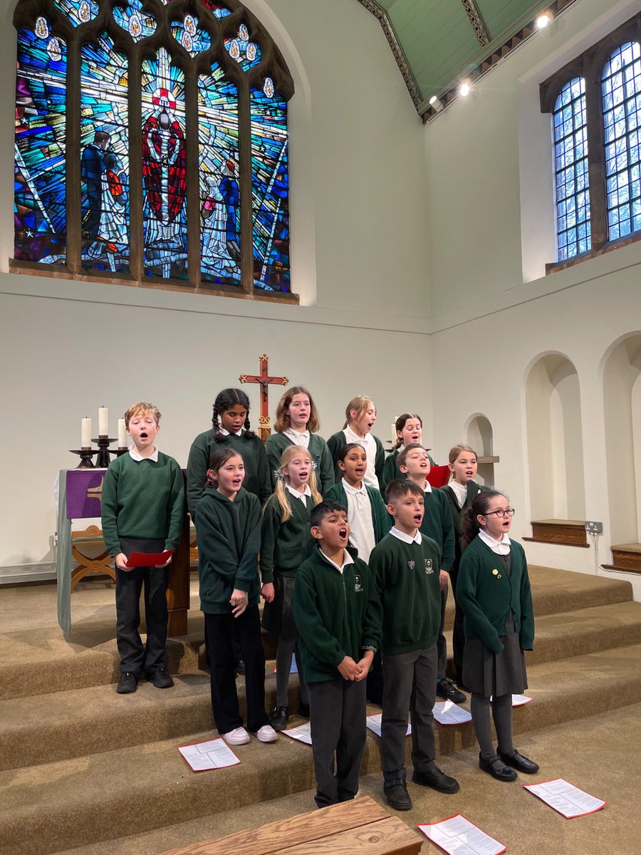 SLE_Church's tweet photo. We were delightedto be able to welcome the children and staff of @Cotefordjuniors again this year for their #Christmas service. Well done to everyone who took part ! ✨✨ https://t.co/kXb8O1LbD4