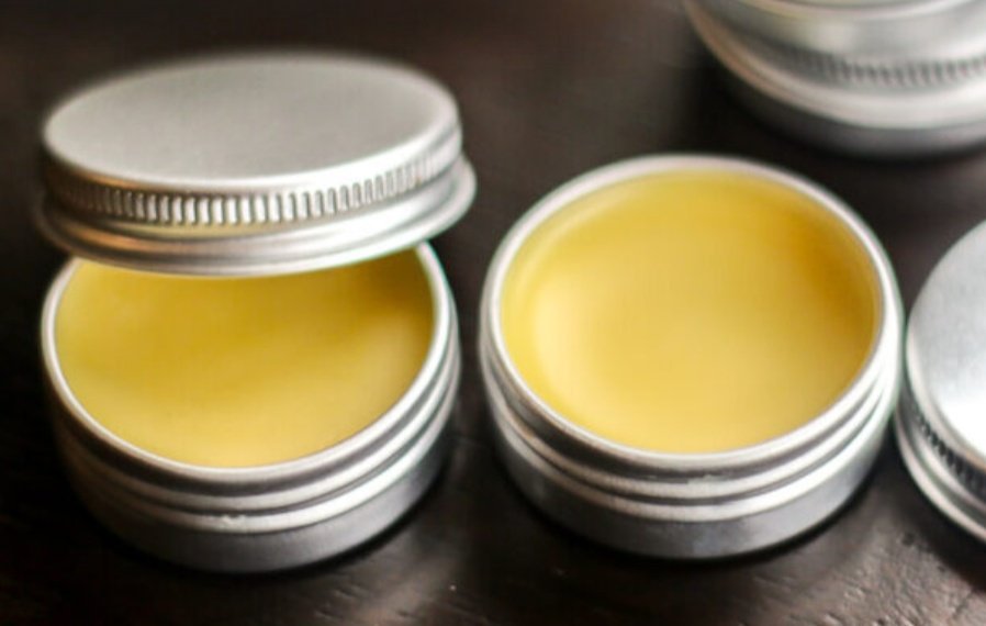 Michelle @ The Kitchen Witch Aromatherapy tweet media