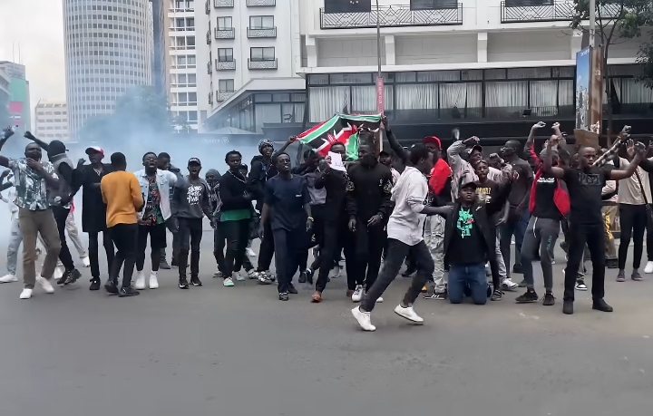 marto254_'s tweet photo. The Year That Was in Kenya. A thread of some memorable moments during the Gen Zs Protests in June 2024

THREAD https://t.co/rb7Sn1EHiW