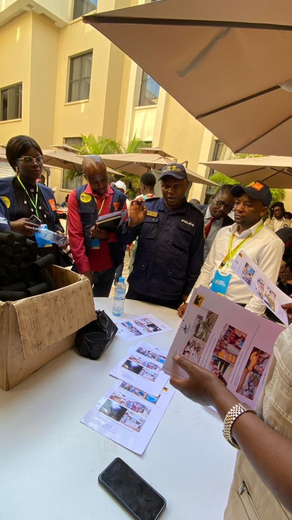 #_le sommet régional humanitaire, tenu à goma ce 17 décembre 2024 , un moment d'échanges et de partage   et une occasion pour @_BDRint_RDC de participer à une session sur la localisation de l'aide humanitaire suivit d'une exposition des activités de @_BDRint_RDC