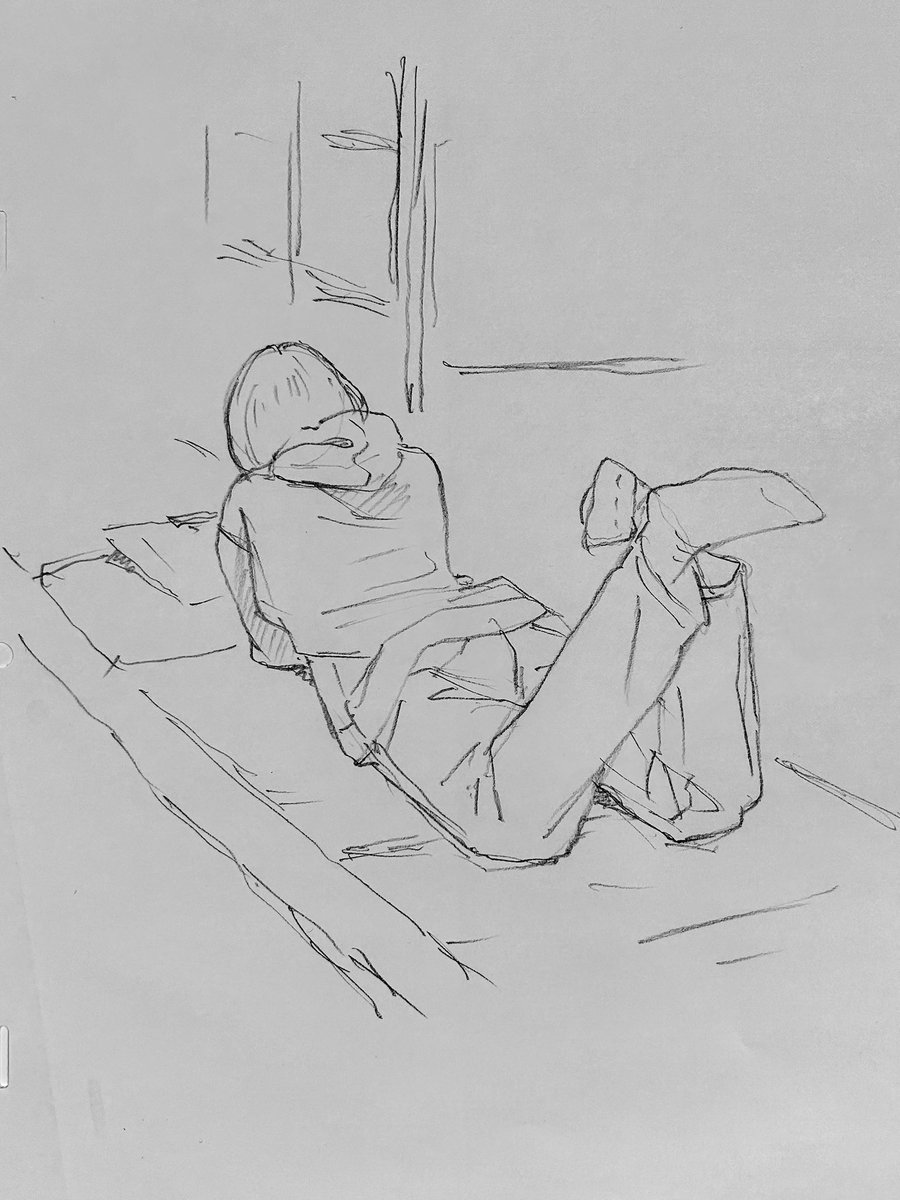 クロッキー会に参加しました。最近はエフェクトばかり描いているので人間を描くのが楽しいです。今日は「膝」を上手く描きたいなんていう意見も出たり。みなさんとても前向きです。 