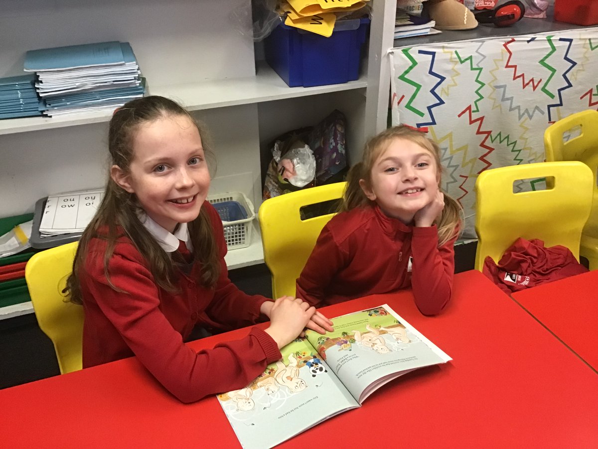 MrsScottCCPS's tweet photo. P6 teaming up with P2 to support them with their Literacy skills!😀@CorpusChristi_K https://t.co/Ucl81ytjoa