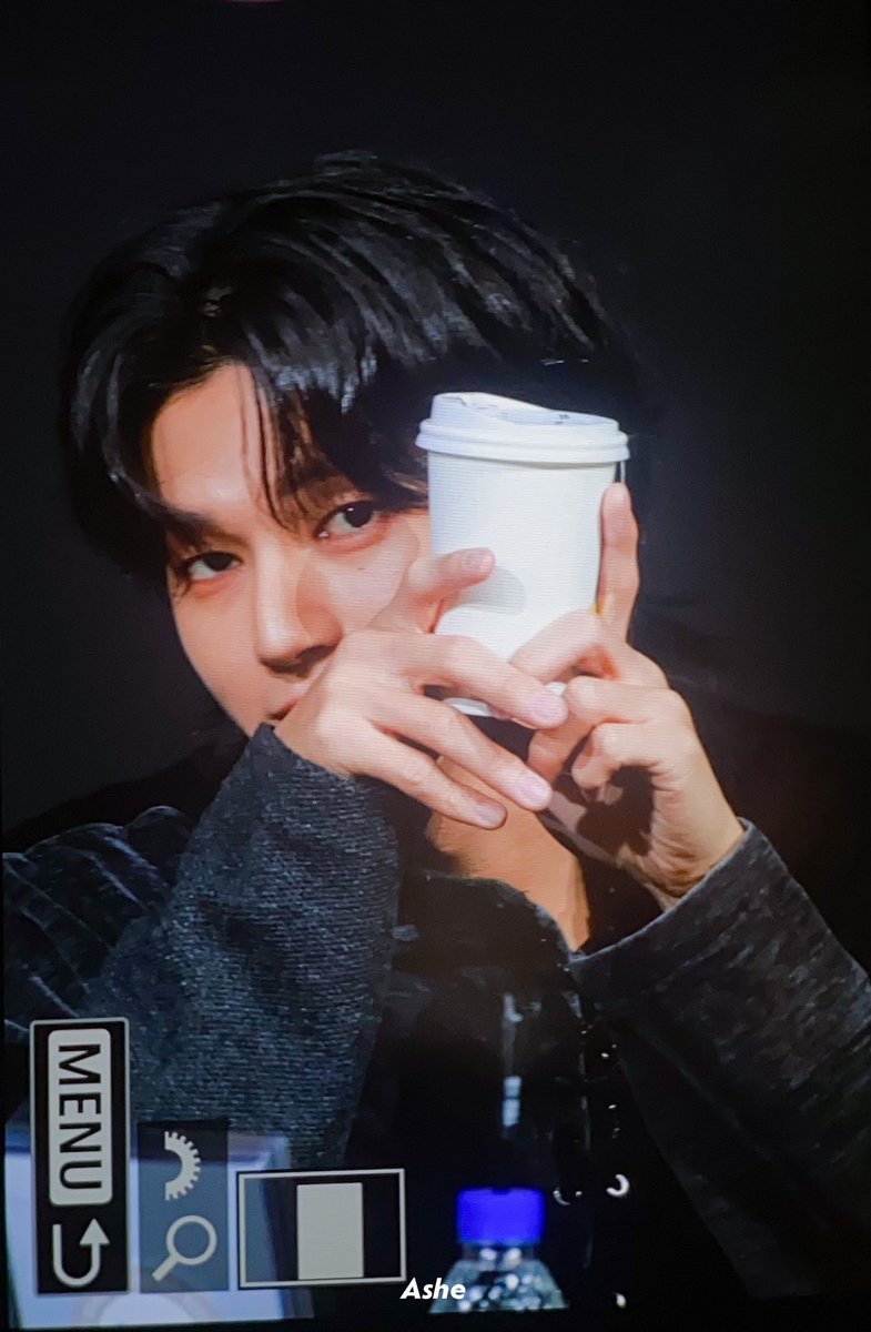 241218 점프업이엔티

우영이 없다😢
우영이 있다🖤

#에이티즈 #우영 #ATEEZ #WOOYOUNG