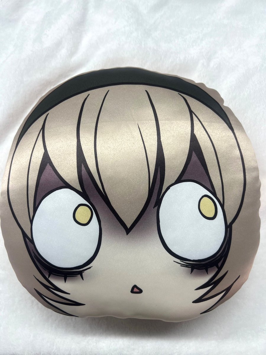 「ぺこらクッションのサンプル写真来ました!これはいいゾ〜。 」|ユキヲ@邪神ちゃん連載中のイラスト