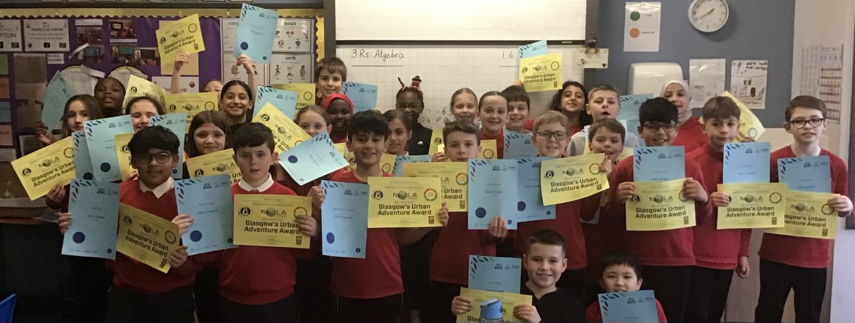 MrsScottCCPS's tweet photo. P6 proudly showing off their Outdoor Learning certificates!😀@CorpusChristi_K https://t.co/wC8xmE2D8U