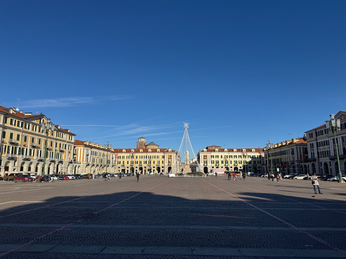 Sai cosa sono il linguaggio giraffa e il linguaggio sciacallo? 🦒🐺Nell'ultimo appuntamento di #capacitybuilding con Camera di commercio Cuneo abbiamo esplorato:
🦒 Empatia e dialoghi costruttivi
🐺 Critica e barriere comunicative
#grazie del momento reciproco di formazione!