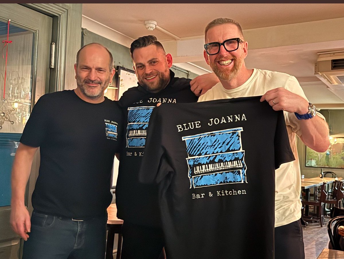Blue Joanna (@bluejoannanr2) on Twitter photo Stocking filler anyone?
Blue Joanna Tees …all the cool cats are wearing them 😊
💙🎹
<a href="/iwanwroberts/">Iwan Roberts</a> Stocking filler anyone?
Blue Joanna Tees …all the cool cats are wearing them 😊
💙🎹
<a href="/iwanwroberts/">Iwan Roberts</a>