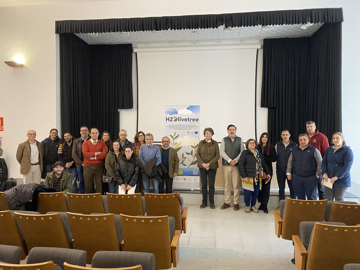 h2olivetree's tweet photo. 𝐉𝐎𝐑𝐍𝐀𝐃𝐀 𝐅𝐈𝐍𝐀𝐋
Este martes se realizaba la jornada final del proyecto H2Olivetree.✅ En el mismo, se ofrecieron los resultados de la investigación del desarrollo de un sistema integral de gestión de efluentes del entamado de la aceituna mediante su separación selectiva https://t.co/vJm9KqwNCS