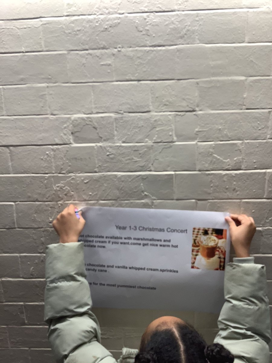 LarkHallPrimary's tweet photo. Year 3 collaborated to create persuasive posters for our Enterprise project to advertise the delicious hot chocolate on sale after our Winter show #lhtower #lhlondon #lhuecl #lhstu #lhblp https://t.co/p6wBaKCtRM