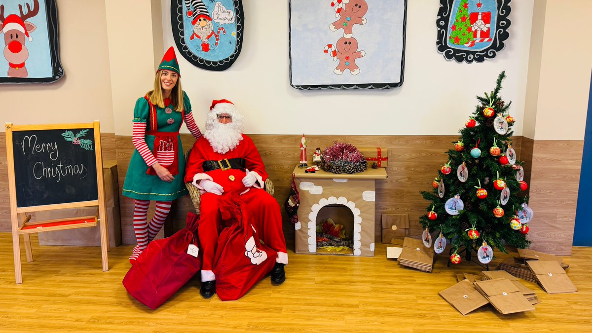 Trinity College tweet media