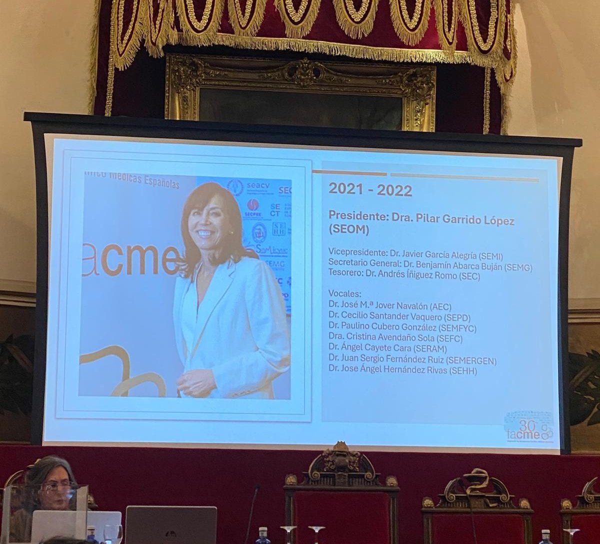 En su 30 aniversario, <a href="/facme_es/">FACME</a> homenajea a todos sus presidentes en la Real Academia Española de Medicina. La oncóloga médico Dra. <a href="/Piuchagarrido/">Pilar Garrido</a>, primera presidente mujer de la institución entre 2021 y 2022