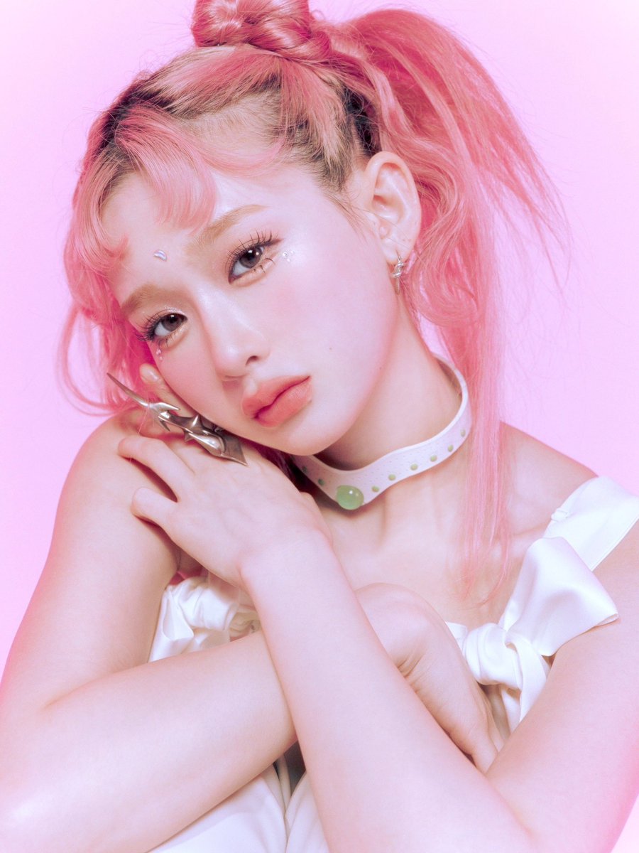 asdmyk_hairmake's tweet image. 12/18 Rieちゃん誕生日ライブ
『In the name of the moon』　
キービュジュアル🌙

hair&amp;amp;makeup by me

#reirie #mywork #hairmake #makeup
#ヘアメイク #アサダメイク