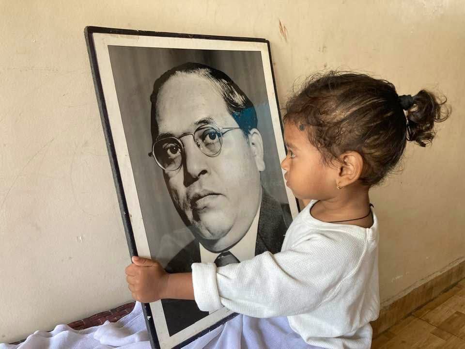 मिस्टर अमित शाह, तुम्हाला सप्रेम जय भीम… 
आंबेडकर, आंबेडकर असा जप करण्यापूर्वी लोक फक्त ईश्वर-ईश्वराचा जप करत असत. त्यांच्या सात जन्मांचा लेखाजोखा माझ्याकडे नाही, पण सात पिढ्यांचा इतिहास नक्कीच उपलब्ध आहे आणि ते सर्व गुलाम, बहिष्कृत, तुच्छ आणि अपमानित करून ठेवण्यात तुमच्या