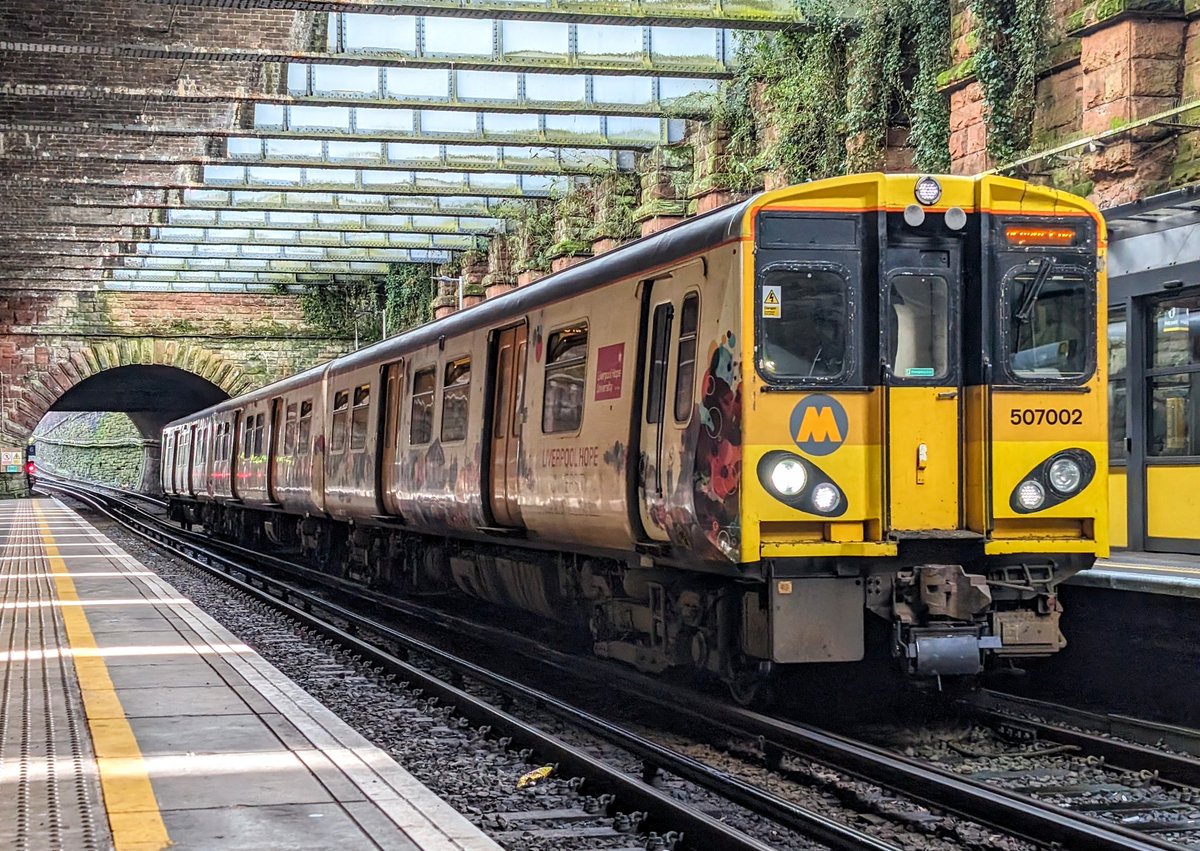 DownOnTheStour's tweet image. Year In Review 2024: February ✨

I ticked off Aberystwyth &amp;amp; the HOWL as well as riding the long awaited Class 701s and the 730 debut in WM 👏

But it also saw the end of Hope with 507002 meeting its demise 🥺

#yearinreview #class701 #PEP #heartofwales #class40 #class507 #dogbox
