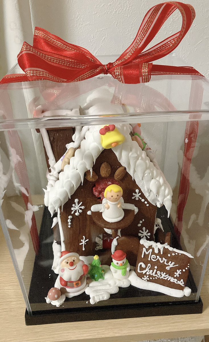 子供のころの夢🍰
お菓子の家を食べる🤤🏠
大人になって叶えてくださいました🥹
素敵プレゼント🎁ありがとうございますう

クリスマス終わったら、みんなで頂きます🍰