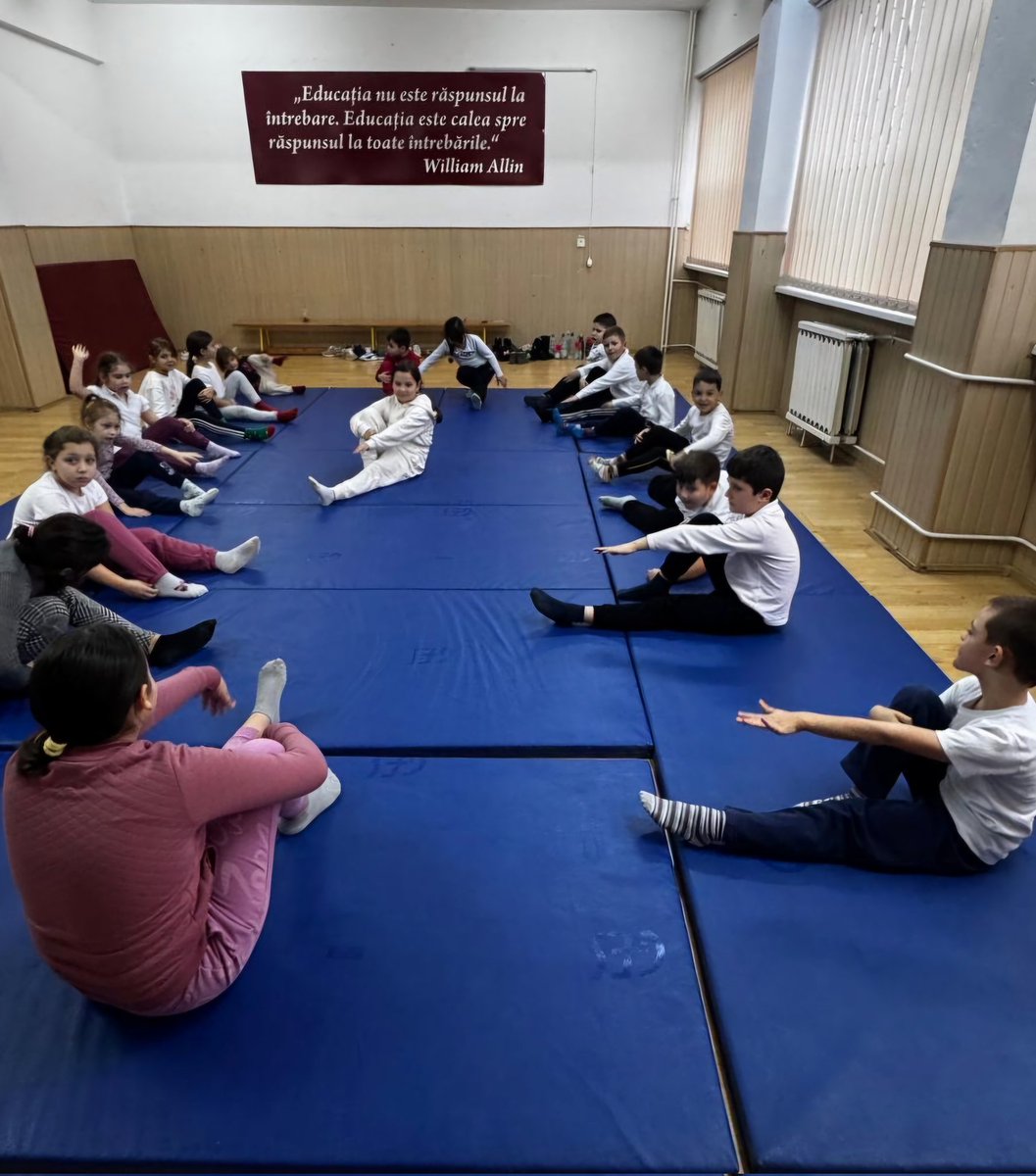 PeopleBronx's tweet photo. 🥋Judoul nu este doar un sport, ci o cale de dezvoltare personală a celor mici.
     
***Proiect realizat cu sprijinul Municipiului Bacău și al Consiliului Local al Municipiului Bacău

#BronxSportClubSportulUnesteOameni https://t.co/LlUd1vpwIn