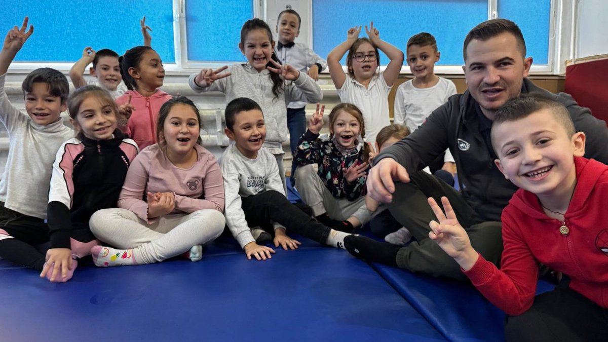 PeopleBronx's tweet photo. 🥋Judoul nu este doar un sport, ci o cale de dezvoltare personală a celor mici.
     
***Proiect realizat cu sprijinul Municipiului Bacău și al Consiliului Local al Municipiului Bacău

#BronxSportClubSportulUnesteOameni https://t.co/LlUd1vpwIn