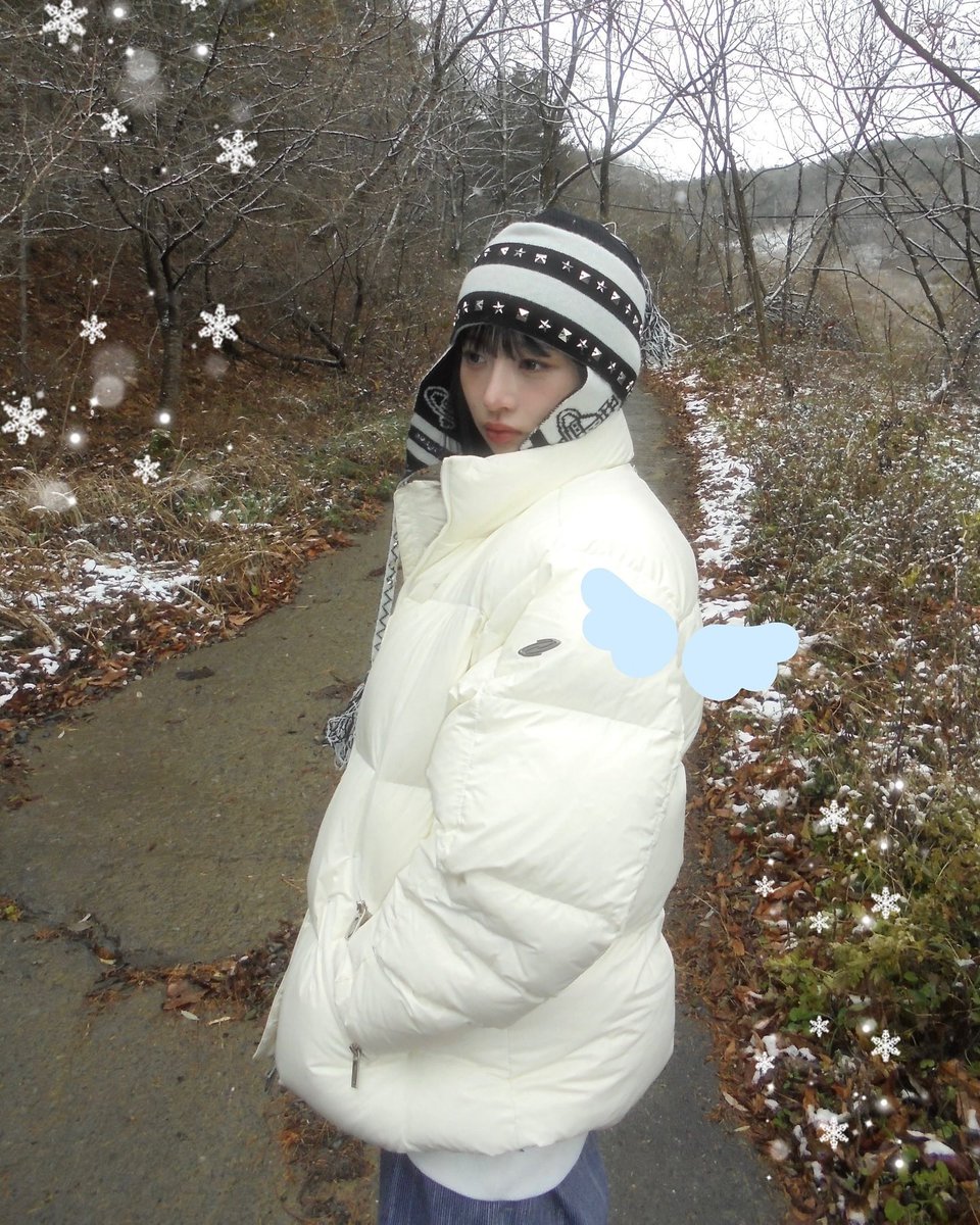 Kimreifan's tweet photo. 어렸을 때부터 비비안웨스트우드와 나나를 사랑한 여자아이는 미감이 ㅆㅅㅌㅊ가 된다.. https://t.co/PkSCoPdzca