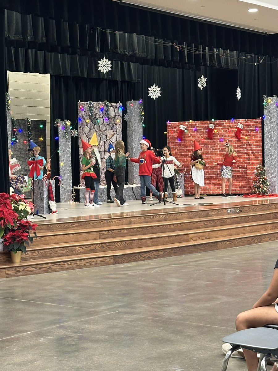Lauren Oakes (@loakesclass) on Twitter photo Gnome For The Holidays performance! ๐๐
๐ฝ๐ถ 3rd grade did an amazing job! #explorewells <a href="/CFISDWells/">Wells Elementary</a> Gnome For The Holidays performance! ๐๐
๐ฝ๐ถ 3rd grade did an amazing job! #explorewells <a href="/CFISDWells/">Wells Elementary</a>