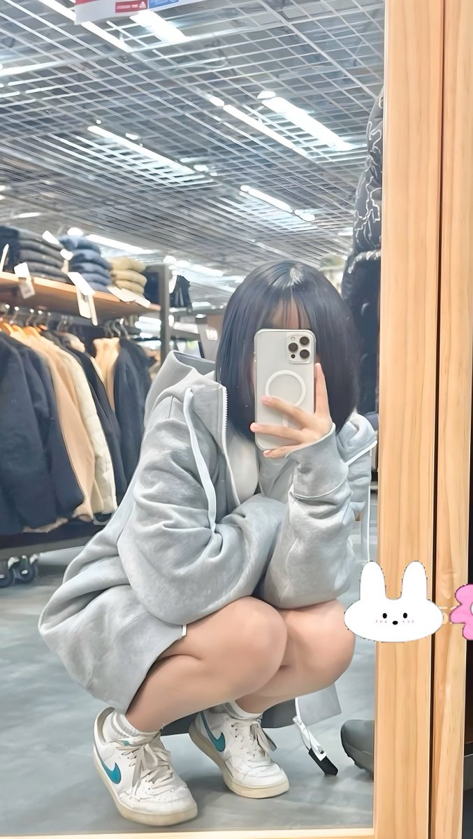 ぼっちとか言わんといて〜
いつものいいねかもん🫶