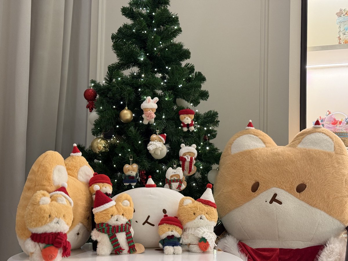 bfbfptrjr's tweet photo. 🌟백현아 메리 크리스마스🎄🕯️ https://t.co/5KK1frDBC9