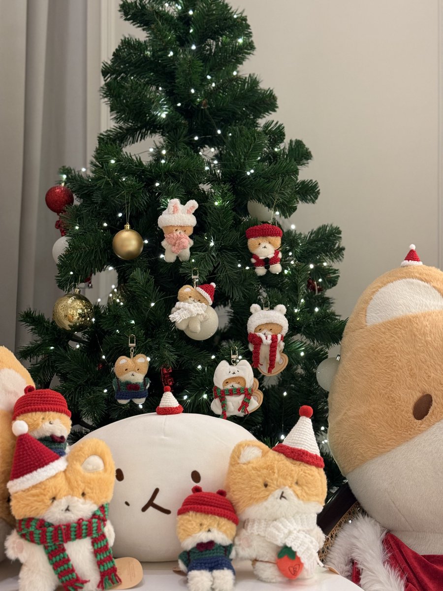 bfbfptrjr's tweet photo. 🌟백현아 메리 크리스마스🎄🕯️ https://t.co/5KK1frDBC9