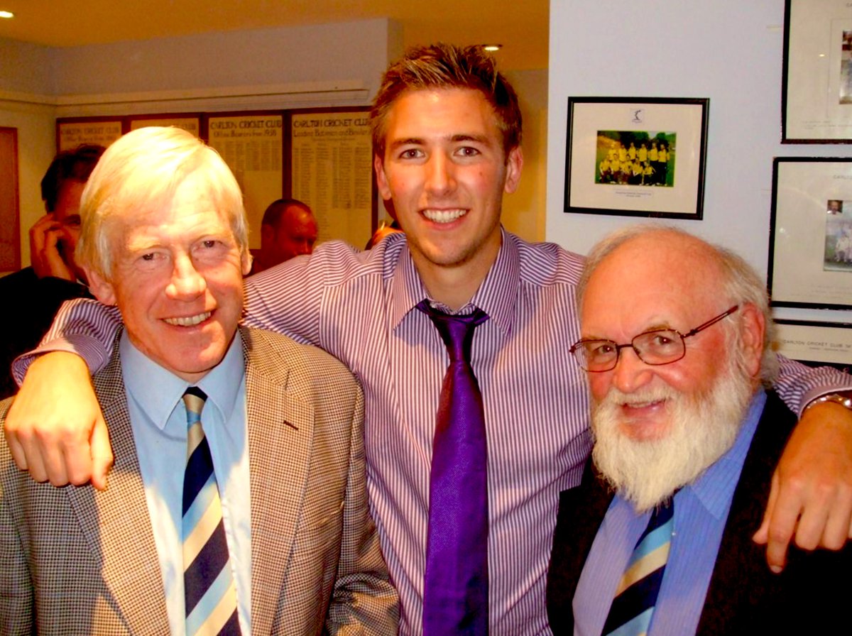 ScottyCricket's tweet image. Another @CarltonCricket moment?
@JHR_P @MagnusBarelegs ?
@weirbuddie #Contingent #ClubTie