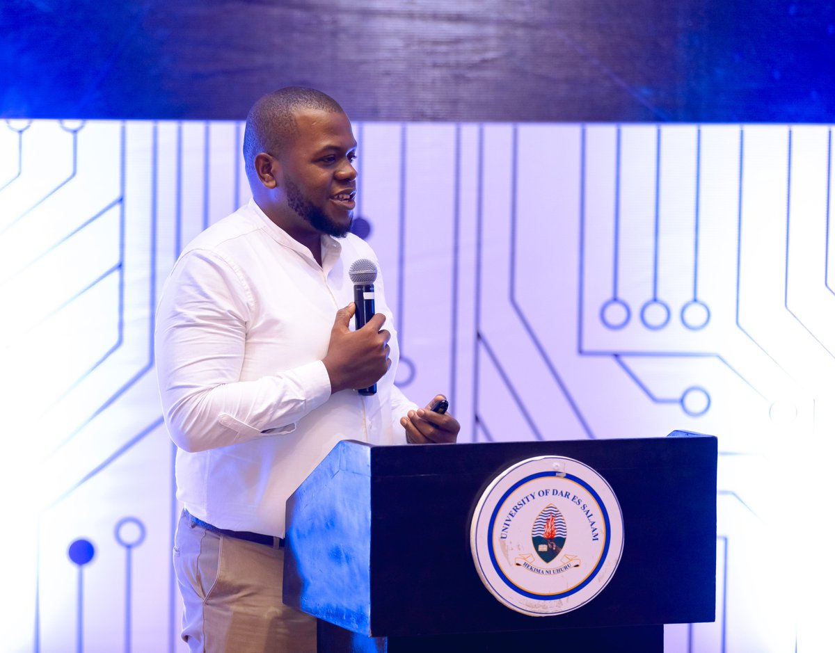 SaharaConsult_'s tweet image. Key insights from the Founders Exit Masterclass with Mohammed Awami, former CEO of Settlo, and moderated by Jumanne Mtambalike, CEO of Sahara Ventures: &quot;Build the right team, create value through idea validation, and know when to pivot or step back to succeed.&quot;
#StartupWeek #TSA