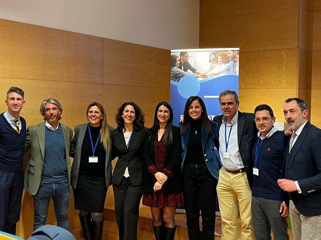 IEplena's tweet photo. Jornada de reflexión hacia un nuevo paradigma en la gestión de personas en el I Foro de gestión de talento de Pinep Experience. 

Gracias a tod@s por compartir una experiencia tan enriquecedora 

#pinep #TalentoHumano #salarioemocional #ForoEmpresarial #inteligenciaemocional #UMA https://t.co/APahQCa6ap