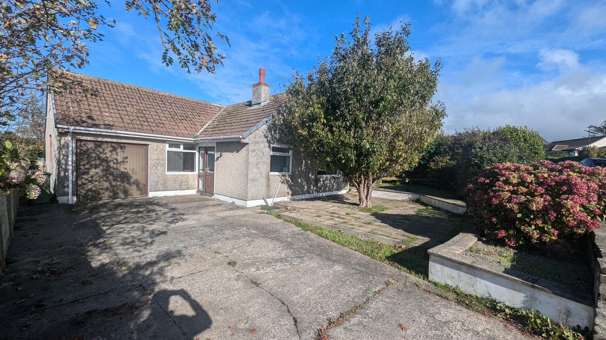 Manxmove1's tweet photo. 26, Queens Drive, Peel, IM5 1BQ | Manxmove Estate Agents https://t.co/LzYPlsAzbL https://t.co/Nef8Jgvi2G