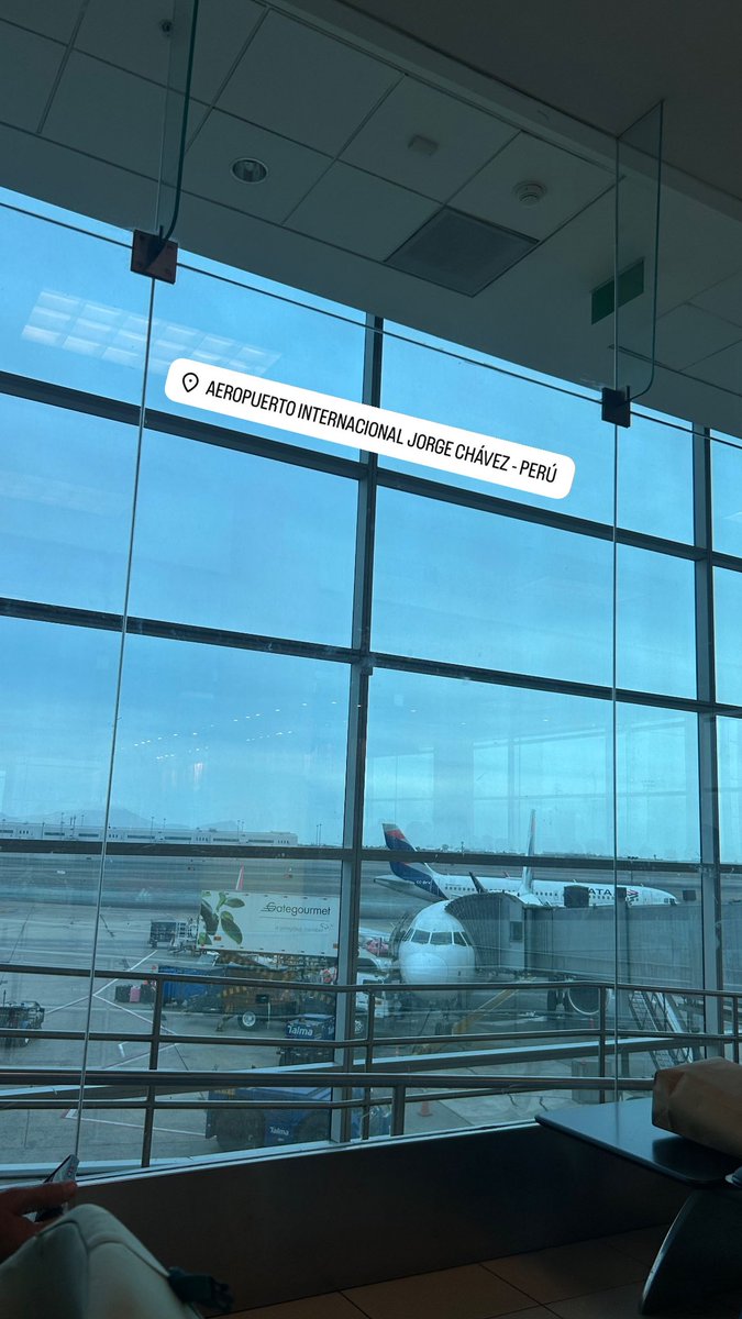 spdm97's tweet photo. Oficialmente vacaciones, adiós universidad, adiós consultorio, adiós pacientes. 👋🏼
#gotohome https://t.co/T6lSDZl9tg