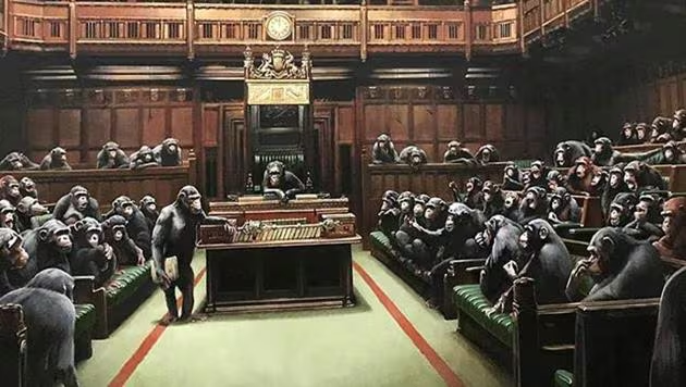 GaiusCa1igu1a's tweet image. Sir Self Serving Starmer just screeched the &apos;£22billion black hole&apos; much to the delight of his smug sycophants. These parasites, clowns and political pygmies make #PMQs unbearable.
A chamber of liars. #NeverLabour #LibLabCON #WEFminster