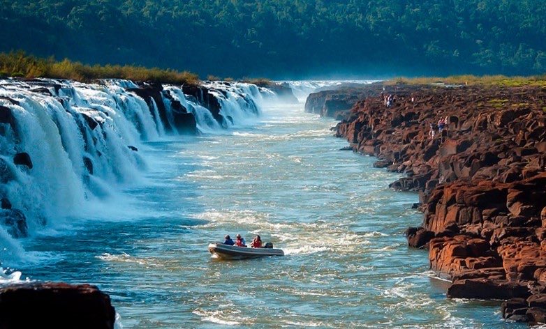 tv12misiones's tweet image. 🌿 Las #excursiones náuticas de los Saltos del #Moconá se encuentran habilitadas

#Misiones #noticias #turismo #SaltosdelMocona #paseonautico #naturaleza 

canal12misiones.com/sin-categoria/…