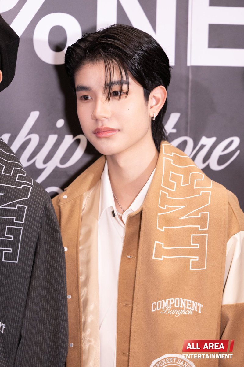 POCKKALATTTT's tweet image. OMG หล่อมากเลย!!! ลุควันนี้ดีมากๆ

#shonapat_
#AIprojectTH 
#AIPROJECTXCOMPONENT