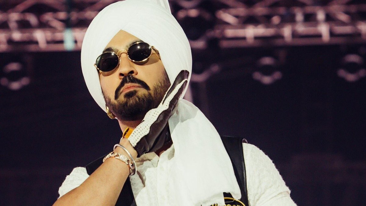 IndianTechGuide's tweet image. 🚨 India&apos;s biggest pop singer, Diljit Dosanjh, announced that he won’t perform in India until concert infrastructure improves significantly. 

India needs world-class facilities to attract K-POP and other global sensations.