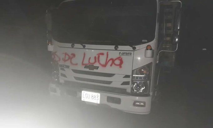 VerdadCivilCol's tweet image. Estamos a merced de los guerrilleros…

El EPL reapareció en Norte de Santander. Desde @VerdadCivilCol hacemos un llamado para que las autoridades protejan a los colombianos en ese departamento.