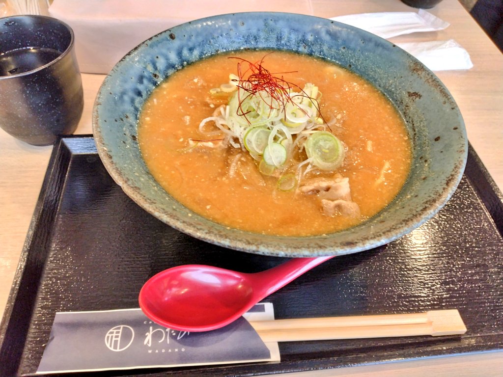 k_u_r_o___neko's tweet photo. 豚汁ラーメンめっちゃ美味しかった https://t.co/v5pPywGeVp