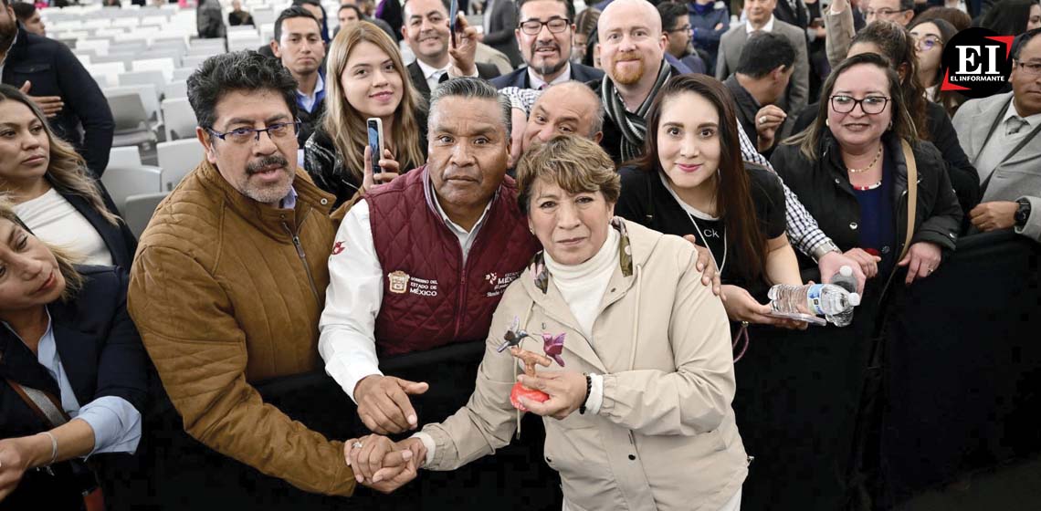 ElInformanteMX's tweet photo. Entrega @delfinagomeza #reconocimientos a #20Mil #ServidoresPúblicos del #Edoméx

La #MandatariaMexiquense agradeció el #trabajo que realizan #DíaConDía, en beneficio de 17 millones de #mexiquenses, para servir con #equidad y #justicia.
Tags: @Edomex @SGGEdomex @horacioduarteo @CulturaEdomex @SMSEMmx @SuteymIssemym @suteymprensa
https://t.co/FhKIhfuDNh