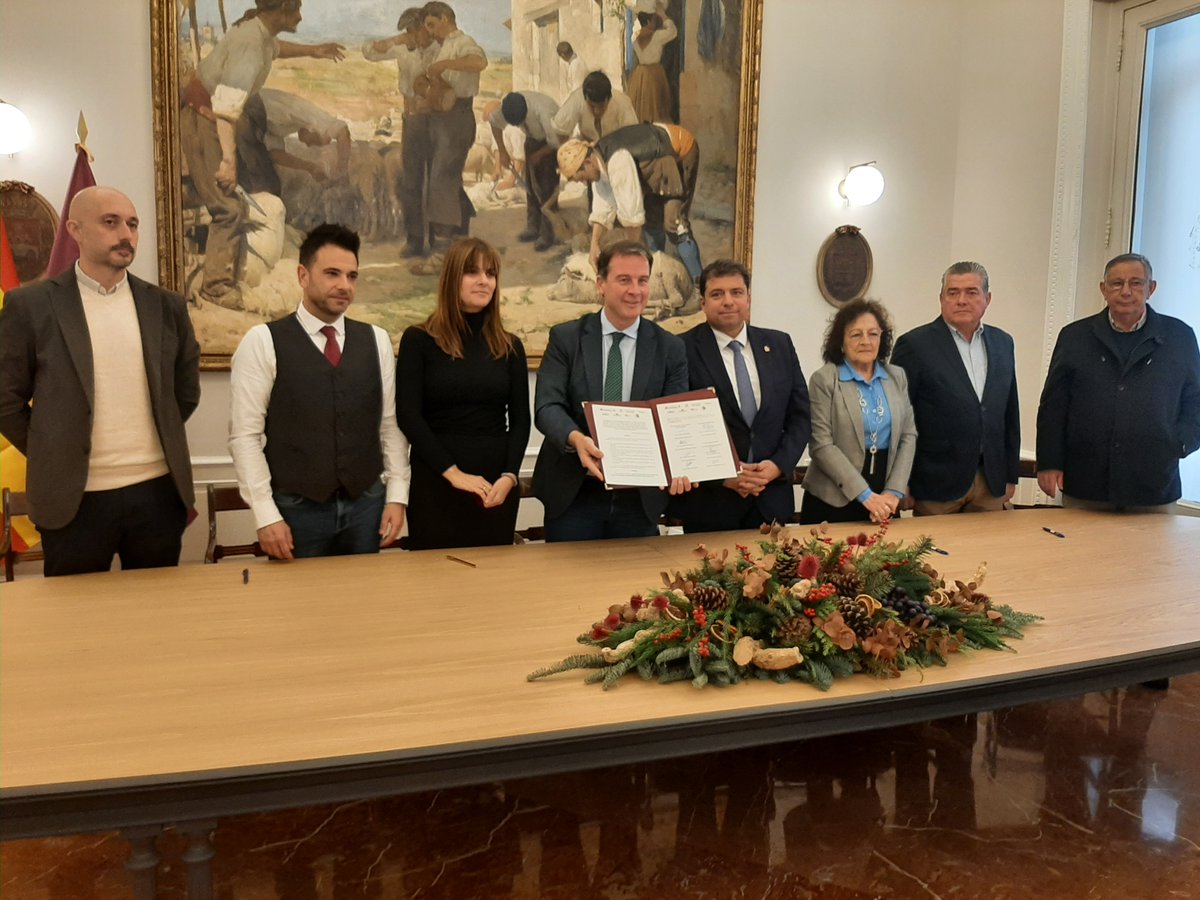 sodebur's tweet photo. Iniciamos una nueva colaboración con las 7 Asociaciones de Desarrollo Rural de la provincia para potenciar el turismo, el comercio eléctronico y el conocimiento de la provincia. ¡Esperamos seguir ampliando estas acciones en 2025! https://t.co/ifPCqGWqUg