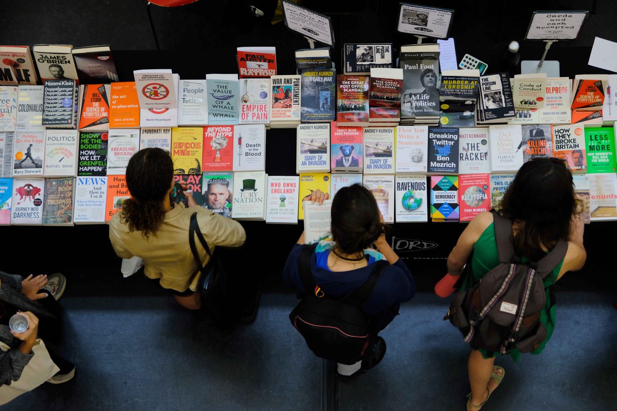 The Centre for Investigative Journalism (@cijournalism) on Twitter photo Back by popular demand: CIJ Recommends 2024: Good Reads, Listens and Things to Watch
Don't miss books/stories/documentaries/podcasts by: <a href="/nickwallis/">Nick Wallis</a>, <a href="/cjmcgoogan/">Cara McGoogan</a>, <a href="/Margaretrenn/">Margaret Renn</a>, <a href="/bradleyhope/">Bradley Hope</a>, <a href="/SusanEMcG/">Susan E. McGregor</a>, <a href="/random_walker/">Arvind Narayanan</a>, <a href="/sayashk/">Sayash Kapoor</a>, <a href="/SophieElmhirst/">Sophie Elmhirst</a>, <a href="/chiggi/">Charlotte Higgins</a>, <a href="/FerozeSidhwa/">Feroze Sidhwa</a>, Back by popular demand: CIJ Recommends 2024: Good Reads, Listens and Things to Watch
Don't miss books/stories/documentaries/podcasts by: <a href="/nickwallis/">Nick Wallis</a>, <a href="/cjmcgoogan/">Cara McGoogan</a>, <a href="/Margaretrenn/">Margaret Renn</a>, <a href="/bradleyhope/">Bradley Hope</a>, <a href="/SusanEMcG/">Susan E. McGregor</a>, <a href="/random_walker/">Arvind Narayanan</a>, <a href="/sayashk/">Sayash Kapoor</a>, <a href="/SophieElmhirst/">Sophie Elmhirst</a>, <a href="/chiggi/">Charlotte Higgins</a>, <a href="/FerozeSidhwa/">Feroze Sidhwa</a>,