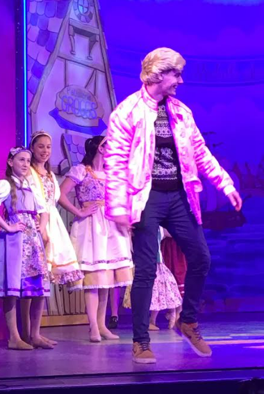 BeecroftAcademy's tweet photo. Our Key Stage Two children had a fantastic time at the @GroveTheatre pantomime. In our opinion, Mr Buksztel was the star of the show! #BestofBeecroft https://t.co/HAXVIfn6GT
