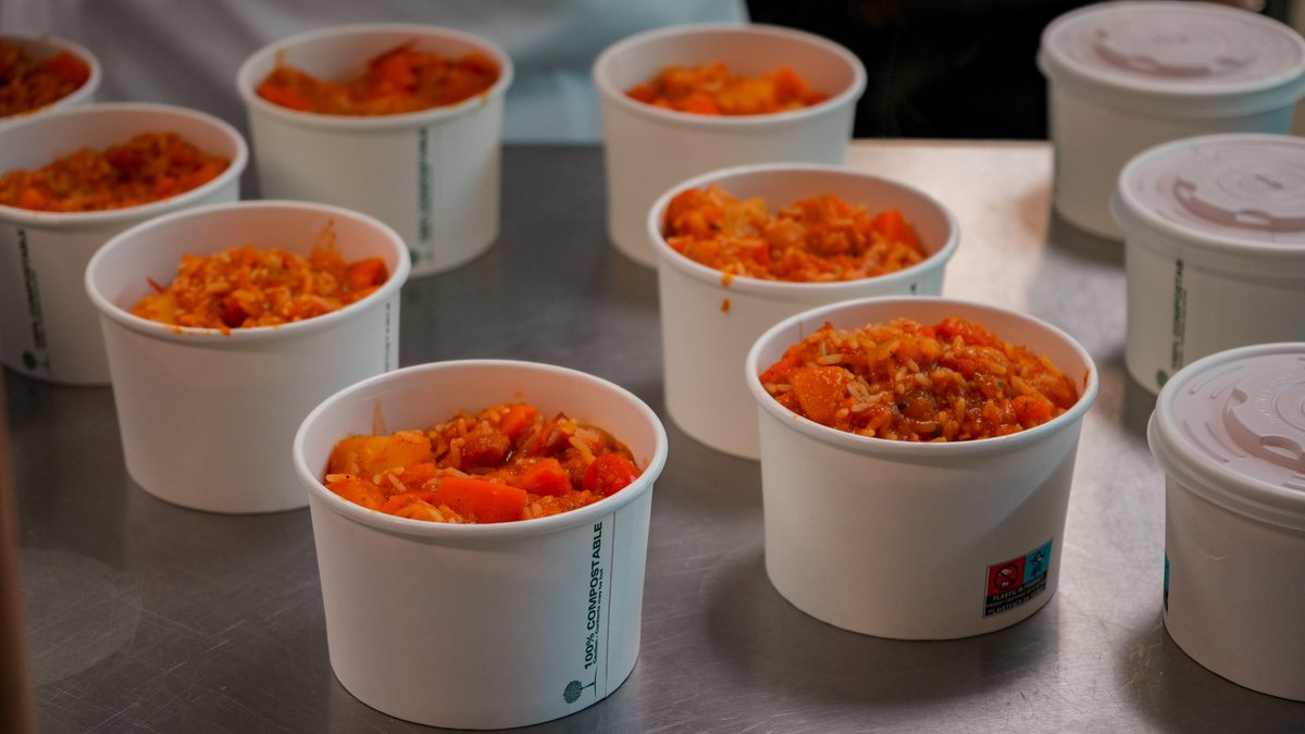 Our Lvl 3 Professional Cookery students have been working with the charity WUTH (Warming up the Homeless). 
Read more about it here bexhillcollege.ac.uk/level-3-profes…

#BexhillCollege #OutstandingOpportunities #OutstandingCollege