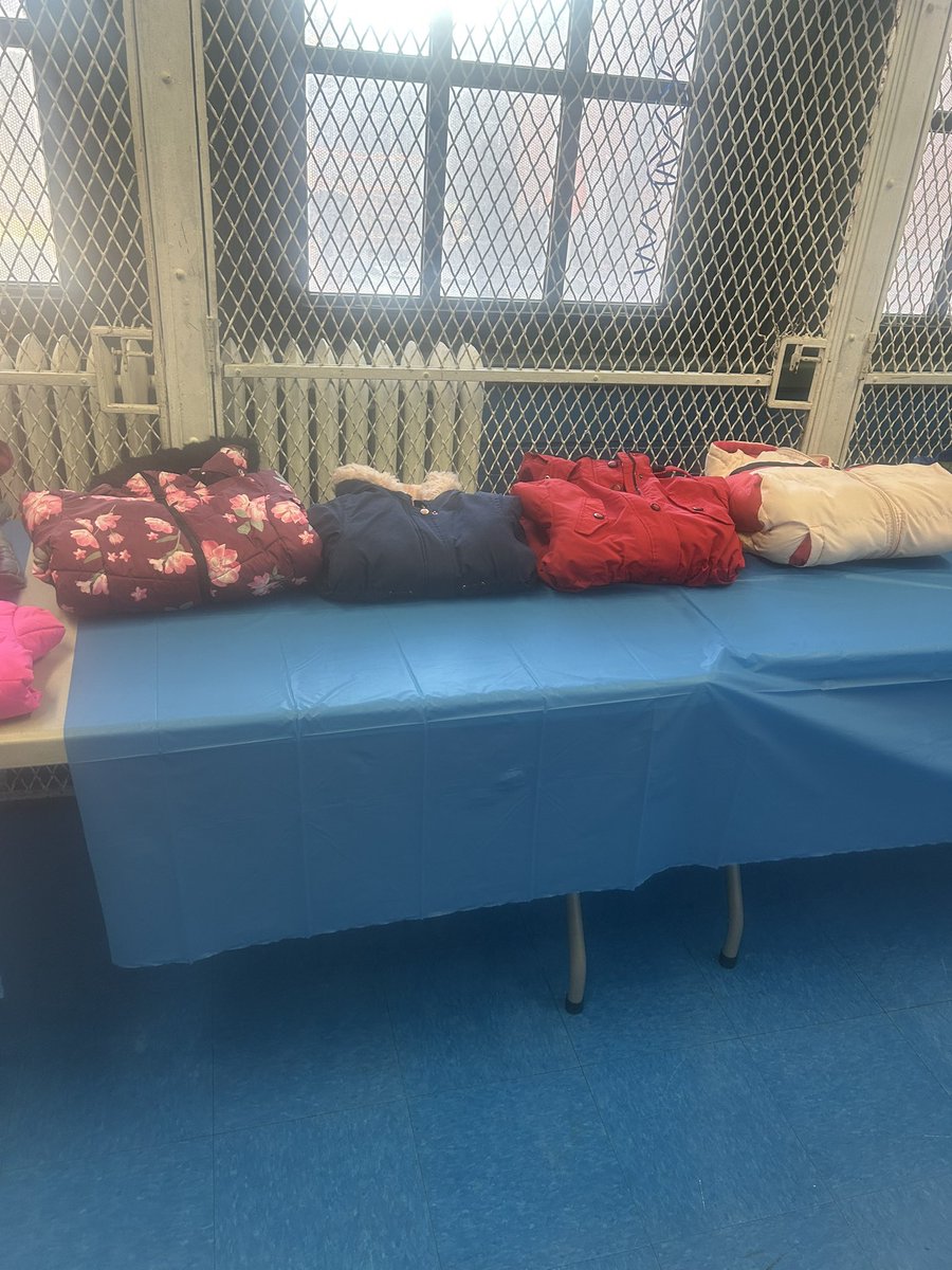 PS161 THE CROWN tweet media