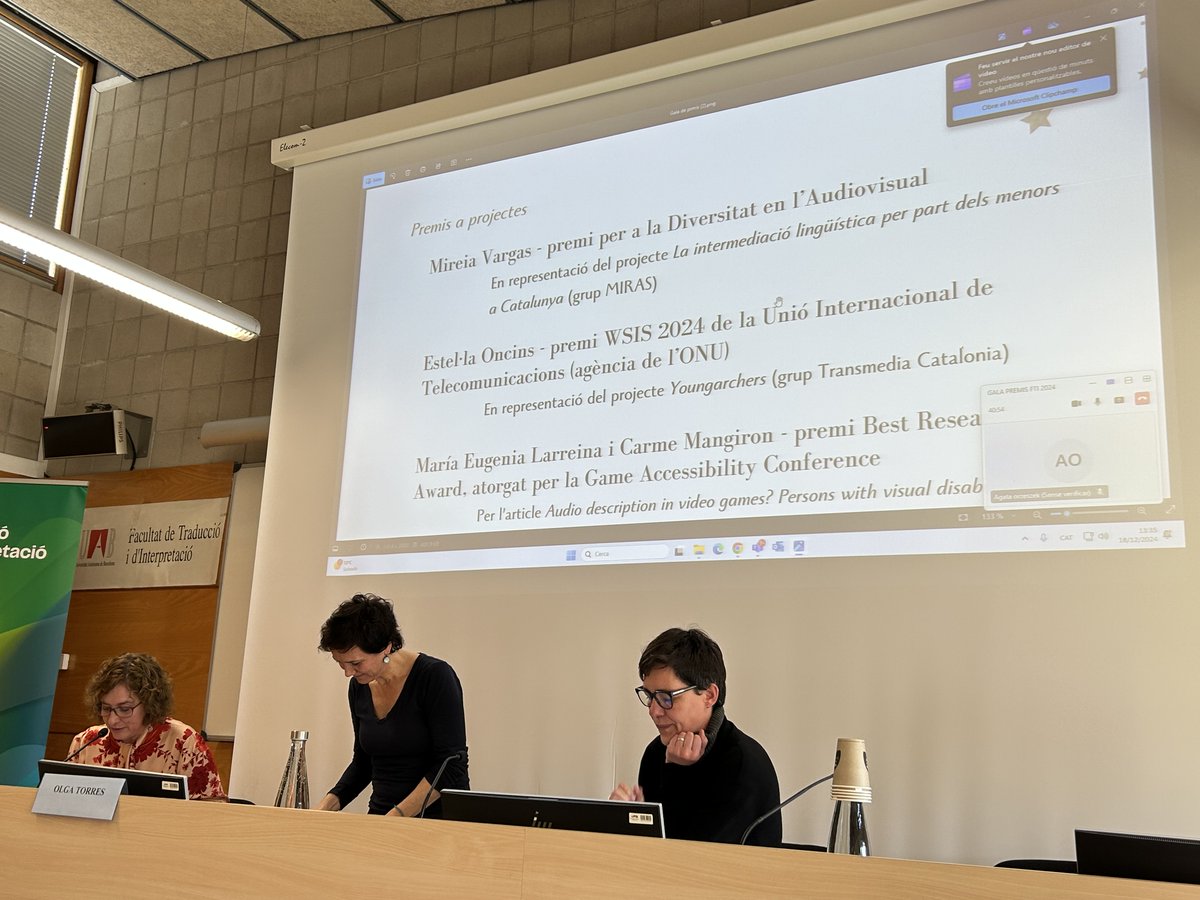 🎉 A Transmedia Catalonia estem de celebració!
Avui, a la Gala dels Premis FTI 2024 organitzat per <a href="/TraduccioUAB/">Traducció i Interpretació UAB</a> , #CarmePratdesaba, promotora de la <a href="/XarxaAccessCat/">Xarxa AccessCat</a>, ha entregat un diploma honorífic a <a href="/eoncins/">eoncins (she/her)</a> pel premi WSIS 2024 al projecte #YoungArchers.