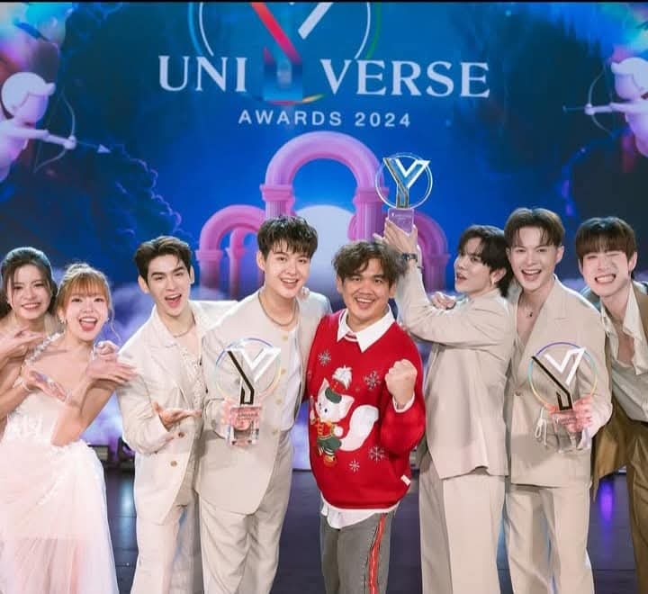 Irish_Mc_Vea's tweet photo. 🏆Congratulations🏆
🫶The Best Y Series
🫶The Best BL Series
🫶The Best Production
#Billybabe
#bbil1ypn #babiibabe
#idolfactoryth
#Tackpoom
#ttack #ppoomntp_
#gapjakarin
#Hengprise
#ppriseee #hengpnp https://t.co/Bp9I5qWvwN