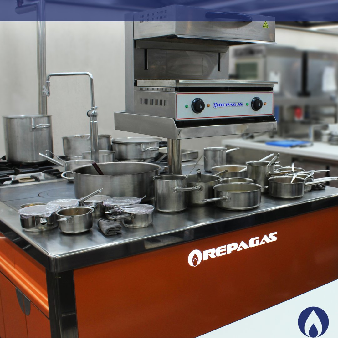 🤔 ¿Sabías que una cocina compacta puede ser tan eficiente como una grande? En Repagas diseñamos cocinas que optimizan el espacio sin sacrificar funcionalidad.

¡Descubre más en nuestro blog!

📞 91 604 82 44
✉ info@repagas.com

#repagas #cocina #calidad