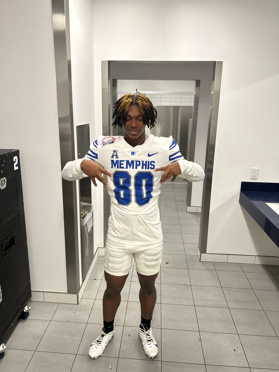 FACS Football Program (@facscrusaderfb) on Twitter photo Extremely happy for my guy! Representing FACS well! Now it’s time to work like never before and earn game time! <a href="/bshields901/">Br1an Shields</a> <a href="/tcramsey19/">Tim Cramsey</a> Extremely happy for my guy! Representing FACS well! Now it’s time to work like never before and earn game time! <a href="/bshields901/">Br1an Shields</a> <a href="/tcramsey19/">Tim Cramsey</a>