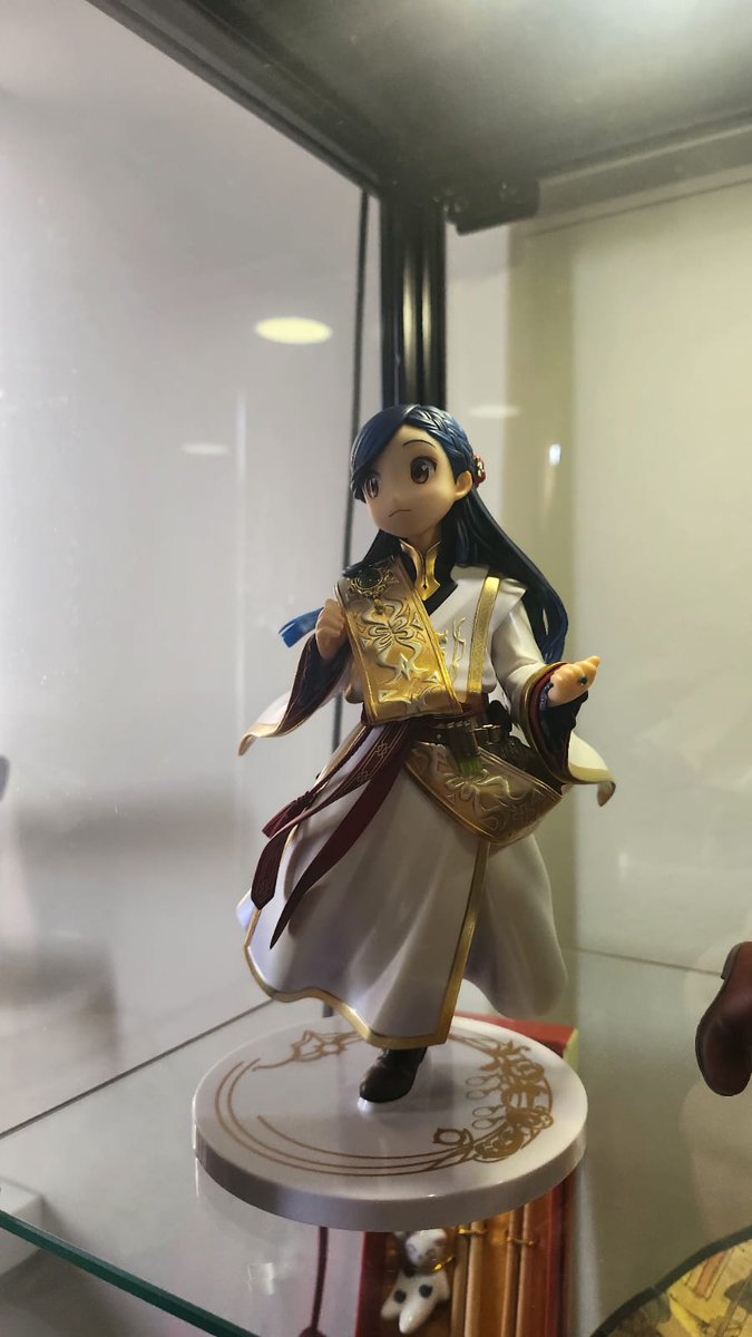 samet_419's tweet photo. #honzukinogekokujou #myne #rosemyne
Çok tatlı, çok yakıştı vitrine. 🥰🥰 https://t.co/tjedhrPbPT