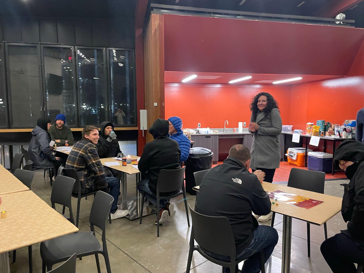 ❄️🥶 The Hub Spot may have been a bit chilly, but our holiday party warmed our hearts! Everyone "froze" their workloads to screen print, enjoy catering from Kue'd and some competitive rounds of Bunco. We're thankful for our team and couldn't have asked for a better night! ❤️