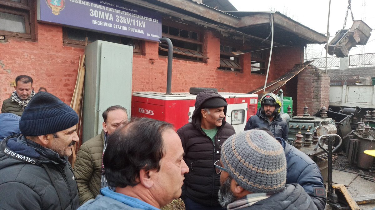 SeKpdclpulwama's tweet photo. With deep regret, it's to inform that p/supply from 3x10 Mva rec stn shall remain affected,,, due to fire eruption at w/shop adj to contl room,,, the dehydration of equipment shall fallw the testing to energize system @kpdclofficial @dcpulwama @JavedDa62606434 https://t.co/s5WyZh8pQK